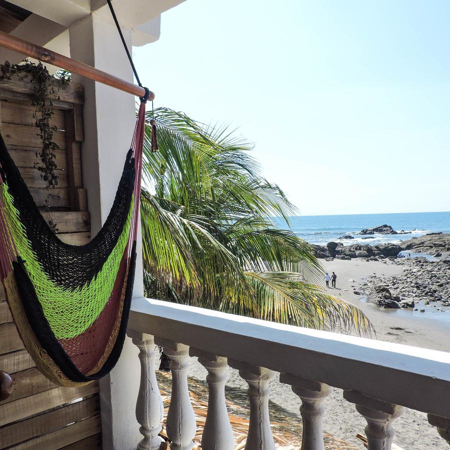 Simple Beach Lodge Лас-Пенітас Екстер'єр фото